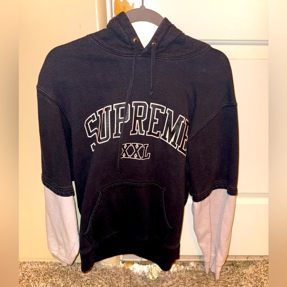 Supreme XXL Hooded Sweatshirt Black Size Medium